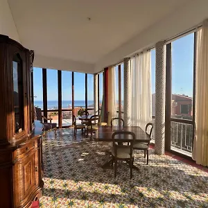 https://villa-jole-faraglioni-acitrezza.sicilyhotelsitaly.net